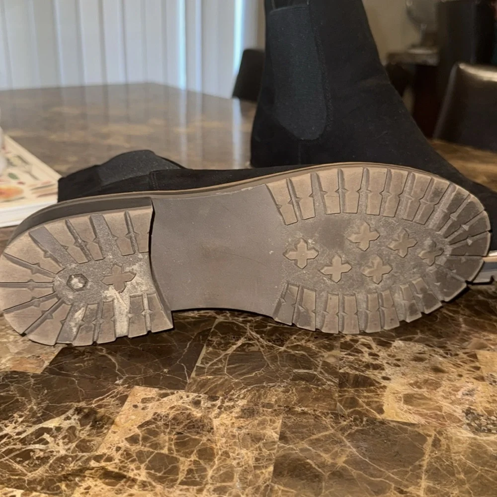 Kensie boots
Chelsea sole back - Picture 4 of 6